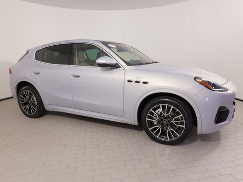 Used 2023 Maserati Grecale GT AWD/4WD image 7