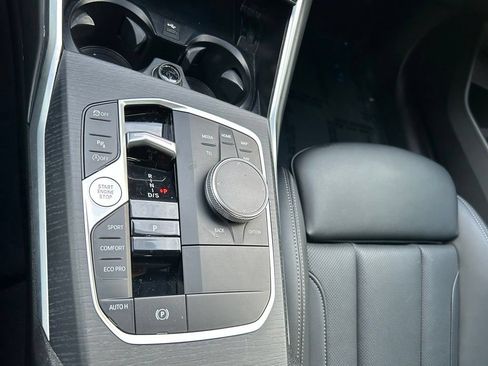 Used 2025 BMW 330i Sedan RWD image 21