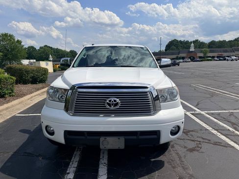 Used 2011 Toyota Tundra Limited w/ Memory Pkg AWD/4WD image 2