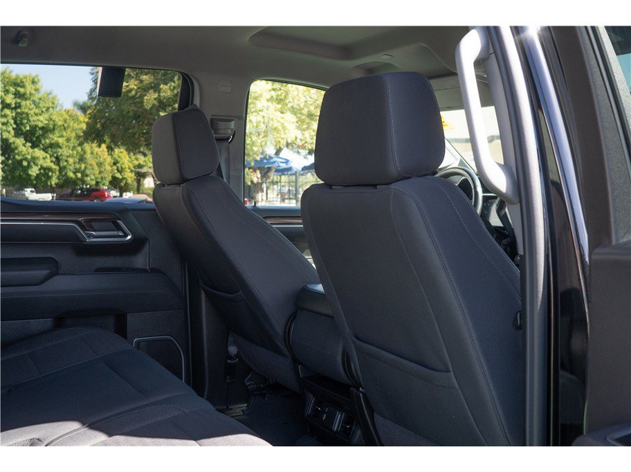 Used 2026 Chevrolet Silverado 1500 LT AWD/4WD image 2
