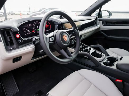 New 2026 Porsche Cayenne E-Hybrid image 4