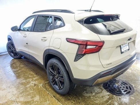 New 2026 Chevrolet Trax ACTIV w/ Sunroof Package image 7