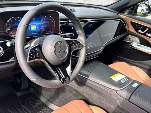 New 2026 Mercedes-Benz E 350 4MATIC Sedan image 13