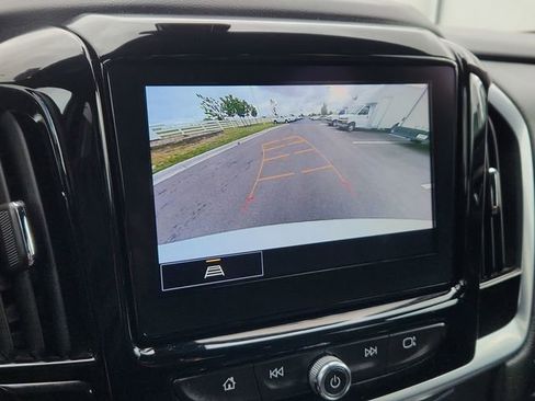 Used 2022 Chevrolet Traverse LT AWD/4WD image 45