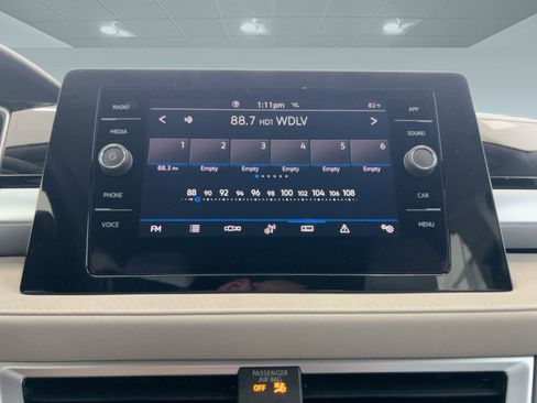 New 2026 Volkswagen Taos SE image 23