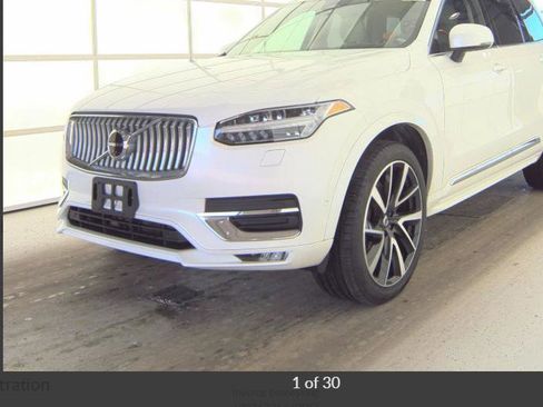 Used 2024 Volvo XC90 B6 Ultimate w/ Protection Package Premier image 19