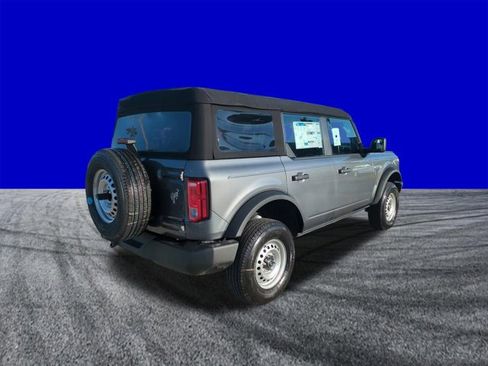 New 2026 Ford Bronco Base image 4