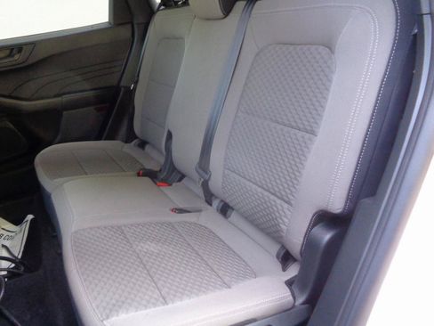 Used 2022 Ford Escape SE FWD image 15