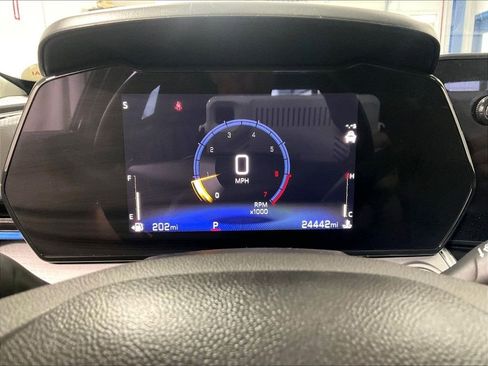 Used 2025 Chevrolet Trax LT w/ Driver Confidence Package FWD image 25