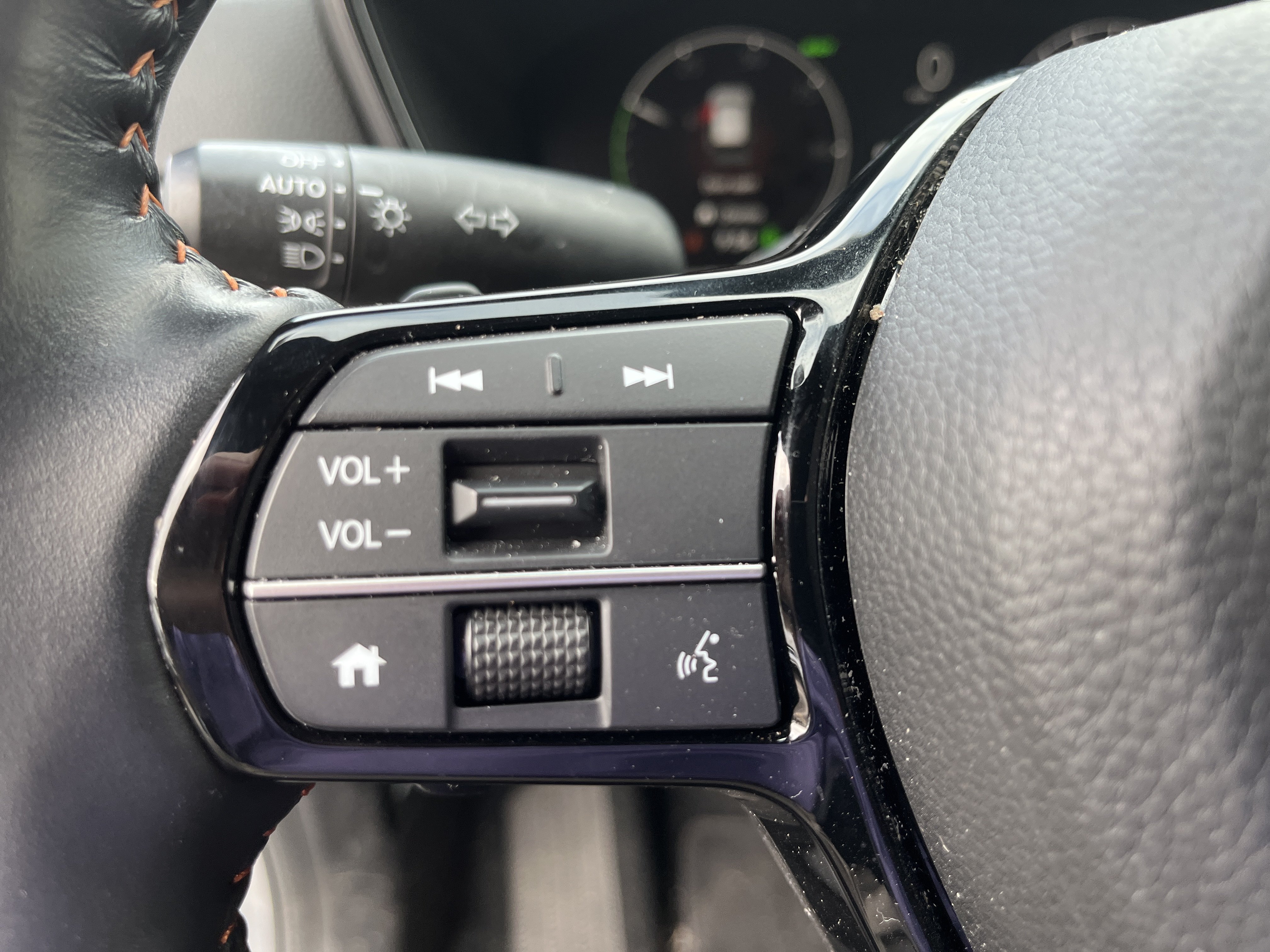 Certified 2025 Honda CR-V Sport Touring image 22