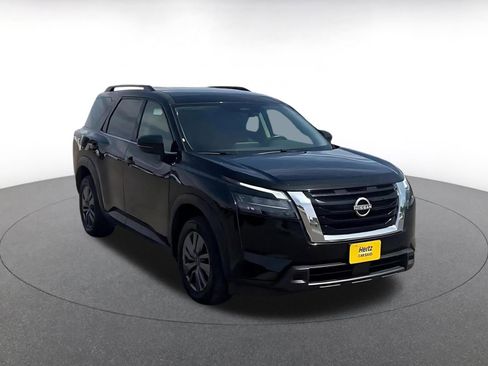 Used 2025 Nissan Pathfinder SV AWD/4WD image 3