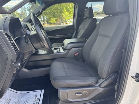 Used 2018 Ford Expedition Max XL AWD/4WD image 6