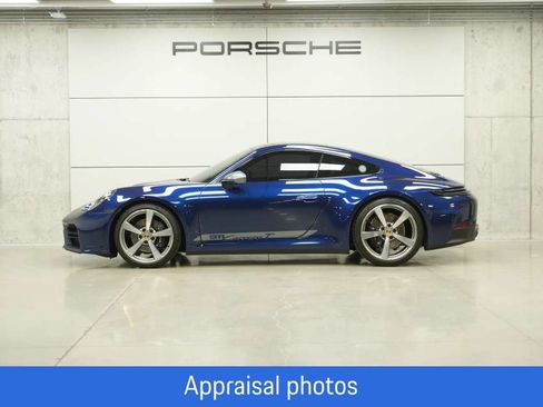 Certified 2025 Porsche 911 Carrera T RWD image 2
