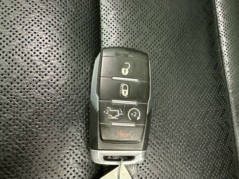 Used 2021 RAM 1500 Laramie w/ Sport Appearance Package image 15