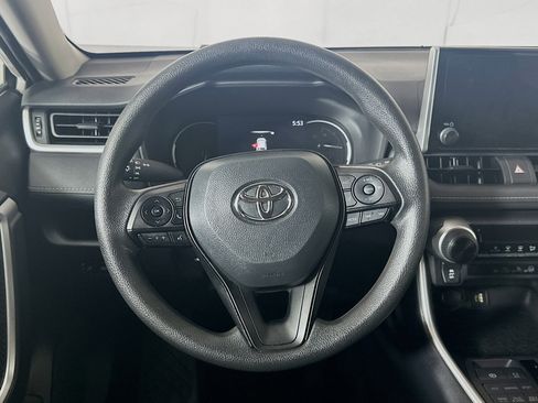 Used 2024 Toyota RAV4 LE image 17