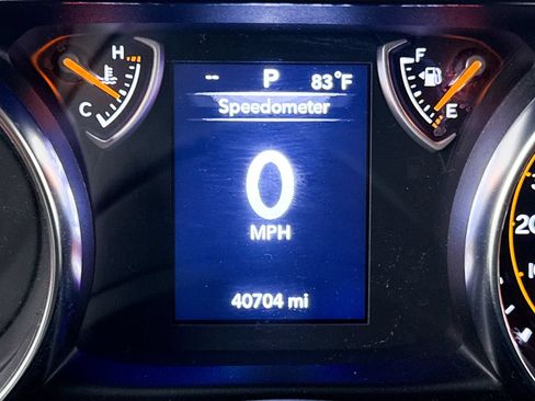 Used 2022 Jeep Wrangler Unlimited Sport AWD/4WD image 32