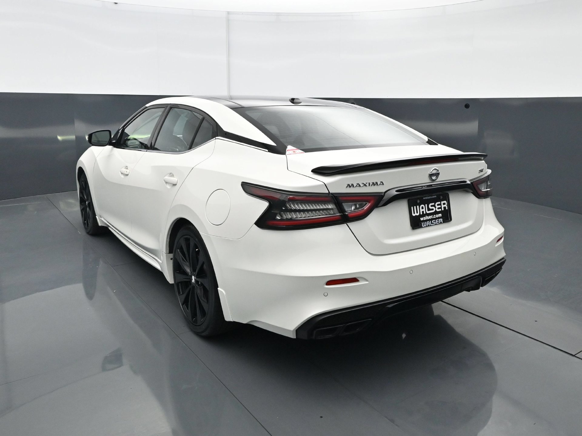 Used 2021 Nissan Maxima SR FWD image 5