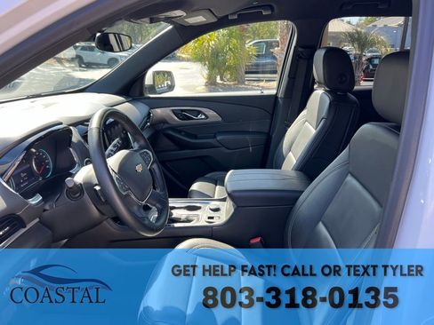 Used 2023 Chevrolet Traverse LT image 11