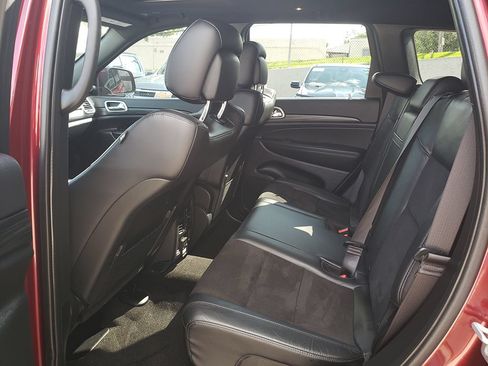 Used 2022 Jeep Grand Cherokee Laredo X AWD/4WD image 14
