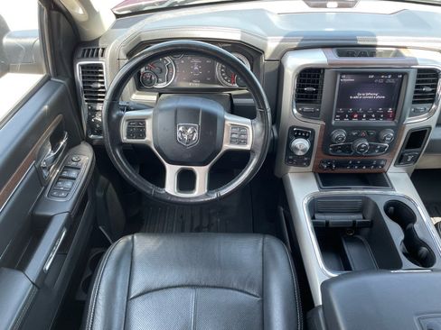 Used 2018 RAM 1500 Laramie w/ Convenience Group AWD/4WD image 5