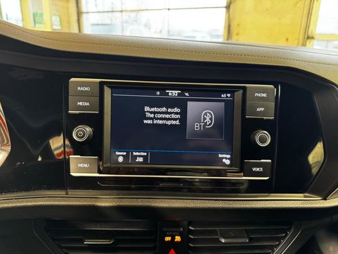 Used 2023 Volkswagen Jetta Sport image 21