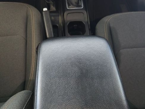 Used 2024 Jeep Gladiator Sport AWD/4WD image 41
