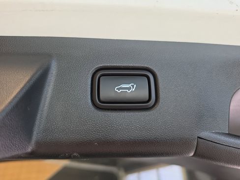 Used 2023 Hyundai Tucson Limited AWD/4WD image 42