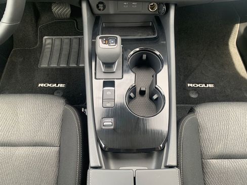 New 2026 Nissan Rogue SV FWD image 15