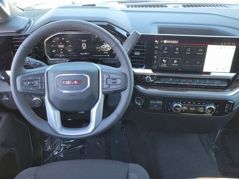 New 2026 GMC Sierra 2500 SLE w/ SLE Value Package; image 8