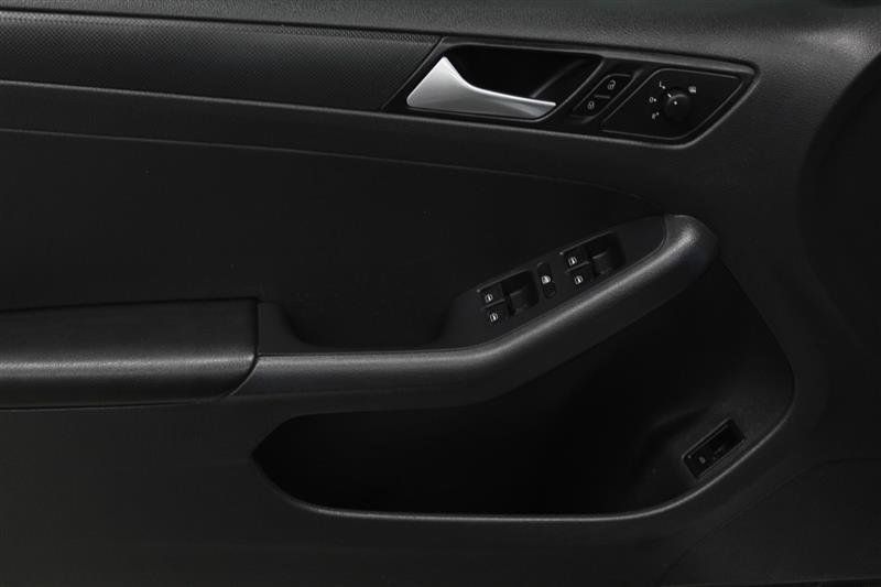 Used 2014 Volkswagen Jetta S FWD image 15