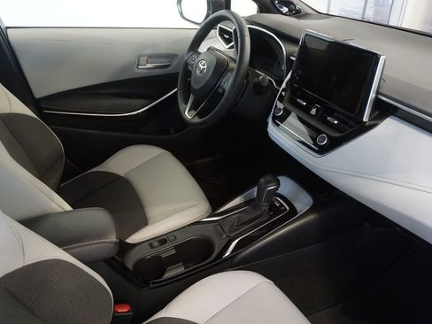 Used 2025 Toyota Corolla XSE FWD image 22