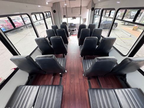 Used 2016 Ford E-450 and Econoline 450 Super Duty w/ Shuttle Bus Prep Package RWD image 15