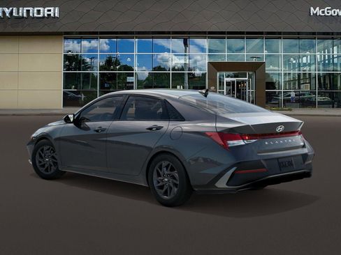 New 2026 Hyundai Elantra Blue image 5