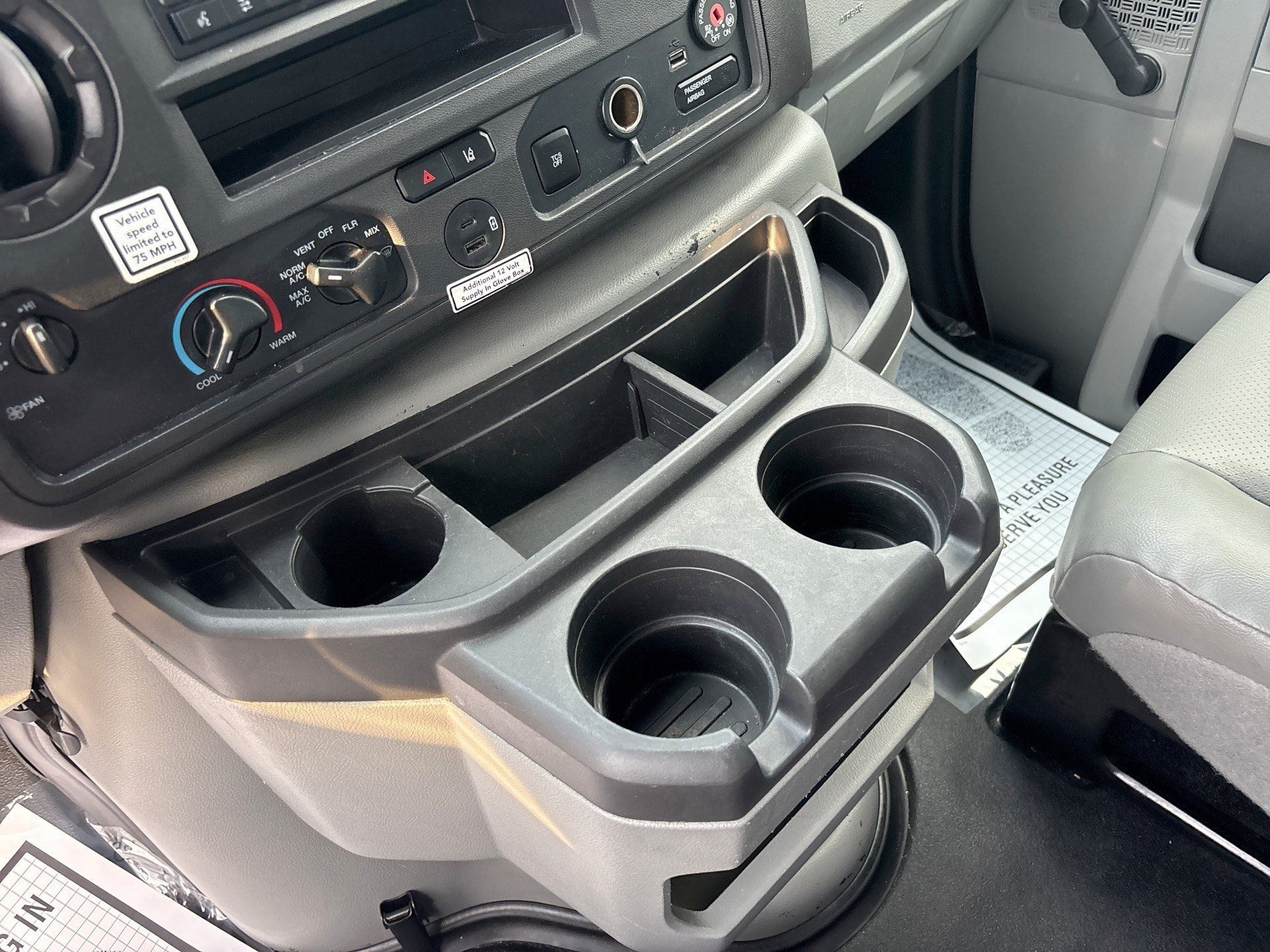 Used 2021 Ford E-350 and Econoline 350 Super Duty RWD image 22