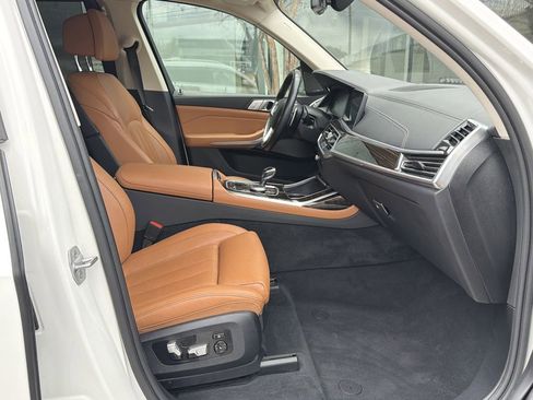 Used 2020 BMW X7 xDrive40i w/ Premium Package image 13