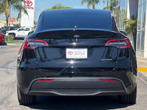 Used 2021 Tesla Model Y Long Range image 6