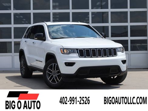 Used 2019 Jeep Grand Cherokee Limited AWD/4WD image 1