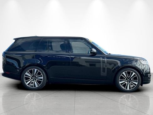 Used 2024 Land Rover Range Rover SE image 7