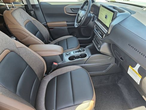 New 2026 Ford Bronco Sport Outer Banks w/ Outer Banks Tech Package+ AWD/4WD image 12