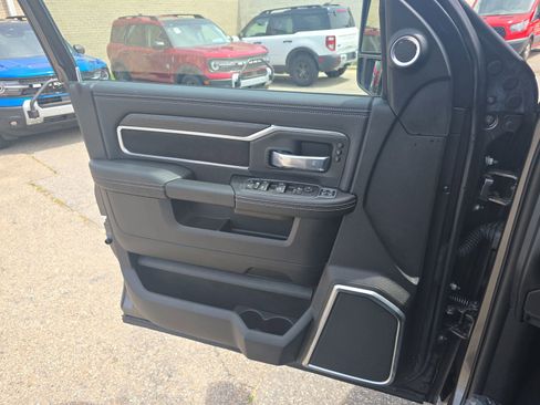 Used 2024 RAM 3500 Laramie w/ Night Edition AWD/4WD image 25