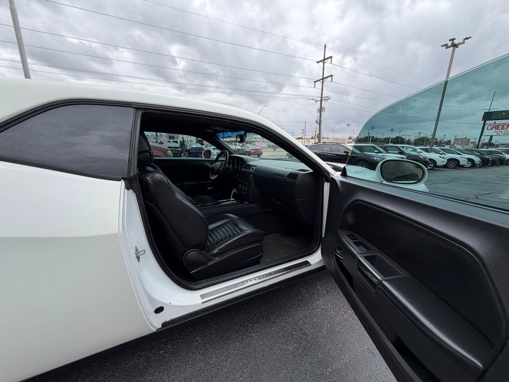 Used 2012 Dodge Challenger SXT Plus RWD image 9