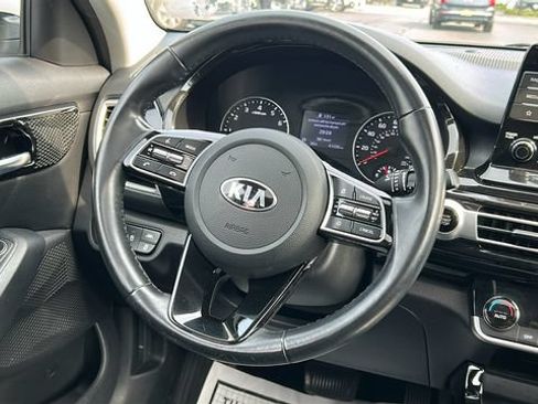 Used 2021 Kia Seltos EX AWD/4WD image 25