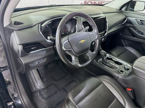 Used 2021 Chevrolet Traverse Premier w/ Redline Edition AWD/4WD image 19