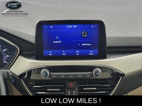 Used 2022 Ford Escape SE w/ Cold Weather Package FWD image 23
