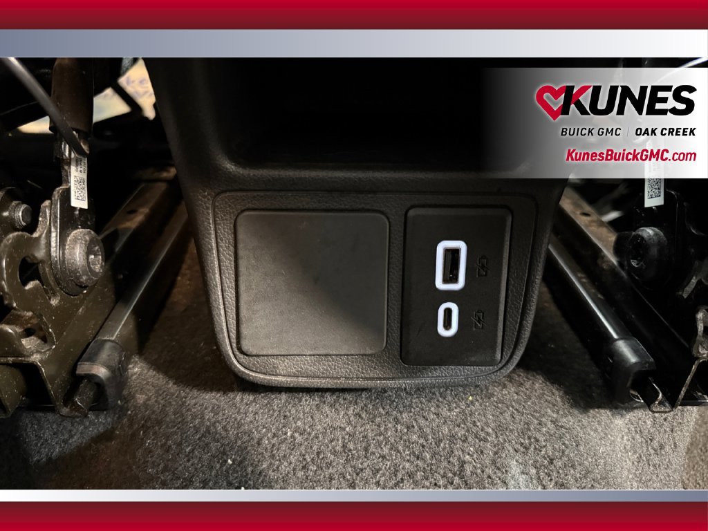 Used 2024 Buick Encore GX Sport Touring AWD/4WD image 34