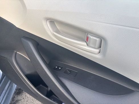 Certified 2024 Toyota Corolla LE image 10