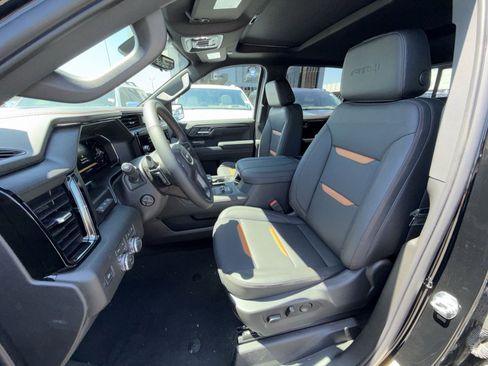 New 2026 GMC Sierra 1500 AT4 w/ AT4 Premium Package AWD/4WD image 13