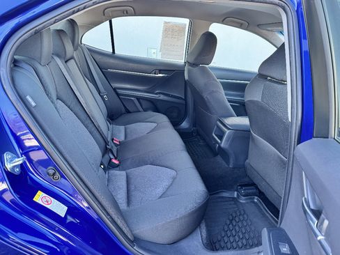 Used 2018 Toyota Camry LE w/ Convenience Package image 11