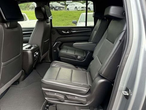 Certified 2024 GMC Yukon XL Denali w/ Advanced Technology Package AWD/4WD image 10