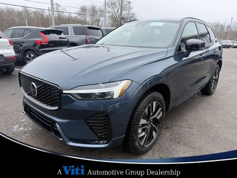 Used 2026 Volvo XC60 B5 Plus w/ Protection Package Premier AWD/4WD image 4